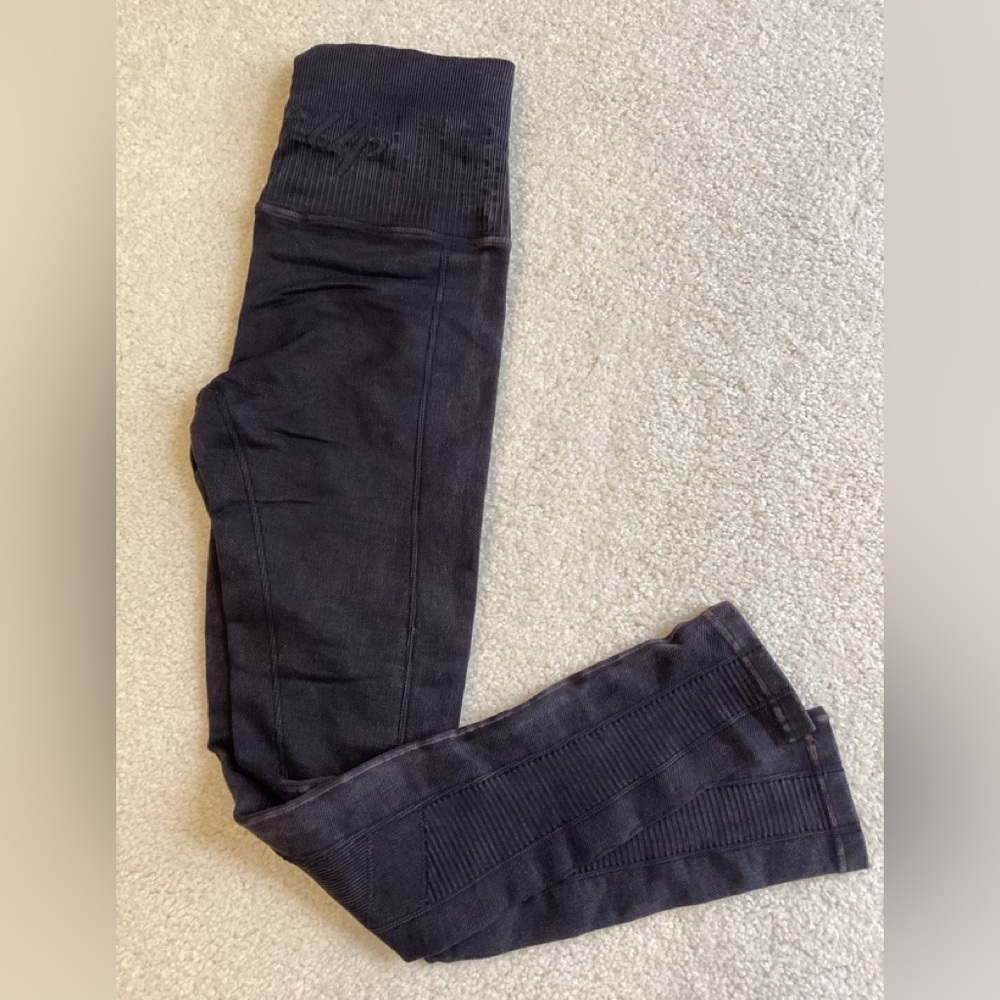 Avocado/Avomuse Toneitup Leggings (DONATING 7/1)